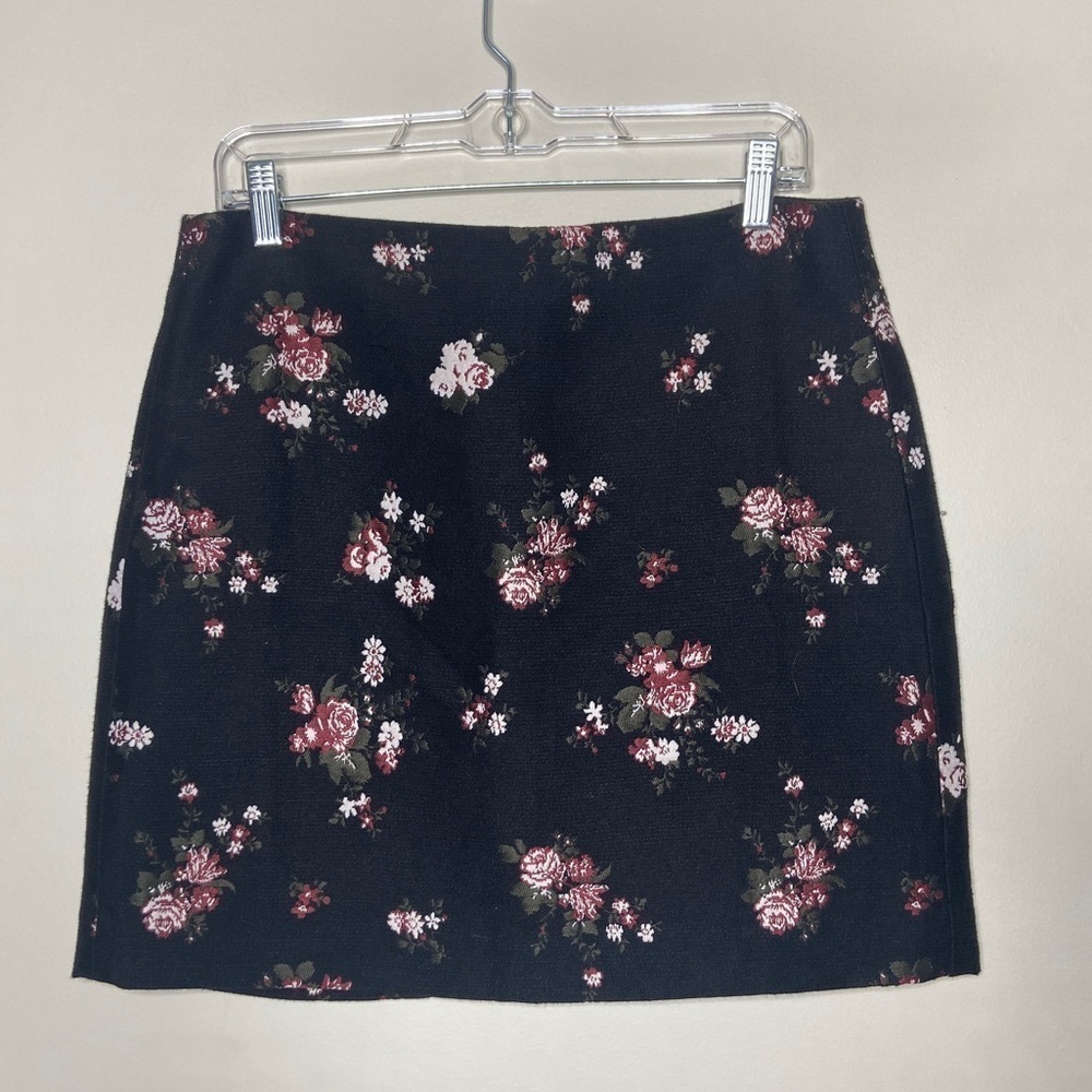 Loft Floral Short Zip Up Skirt 8